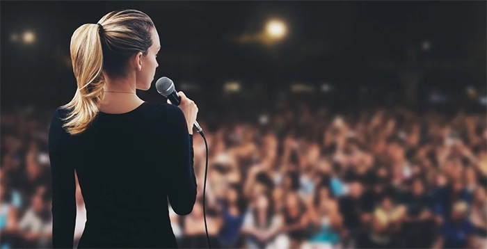 Public Speaking without Fear: How to Go from Nervous to Natural and Turn Panic into Poise